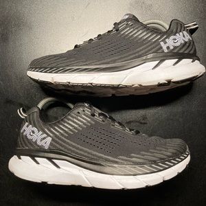 Hoka One One Clifton 5